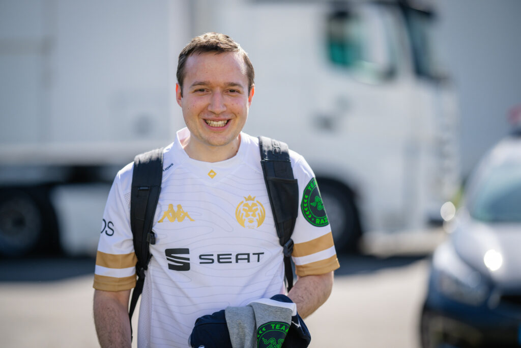 Vizicsacsi on returning to competitive LoL: “I missed this competitive feeling where I’m working towards a goal every day […] that’s where I actually thrive as a person.”