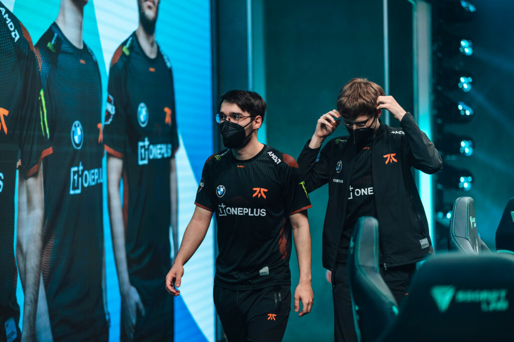 Upset to start fnatic’s first game at Worlds with Rhuckz