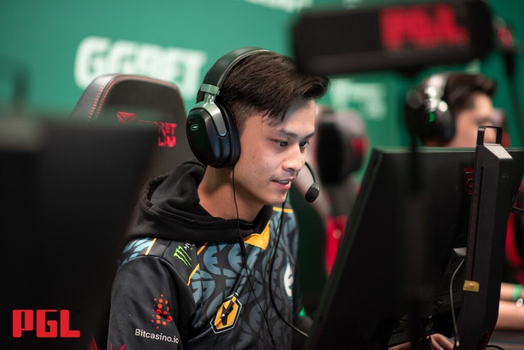 Leaked messages hint at potential Valorant switch for Stewie2K