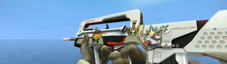 famas