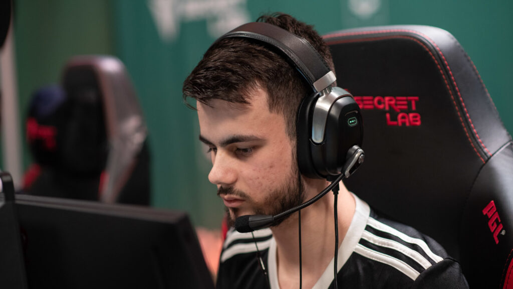 EG used emergency transfer to remove misutaaa from BLAST lineup