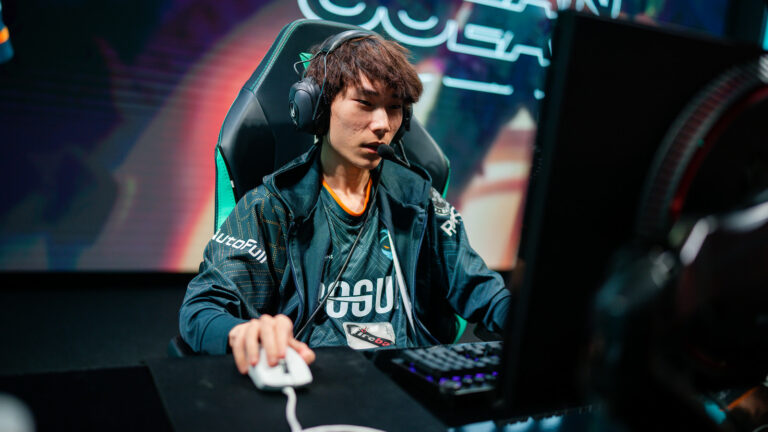 Malrang (in this picture) was the key signing of Rogue's 2022 offseason, and general manager Flyy is glad he made that decision.