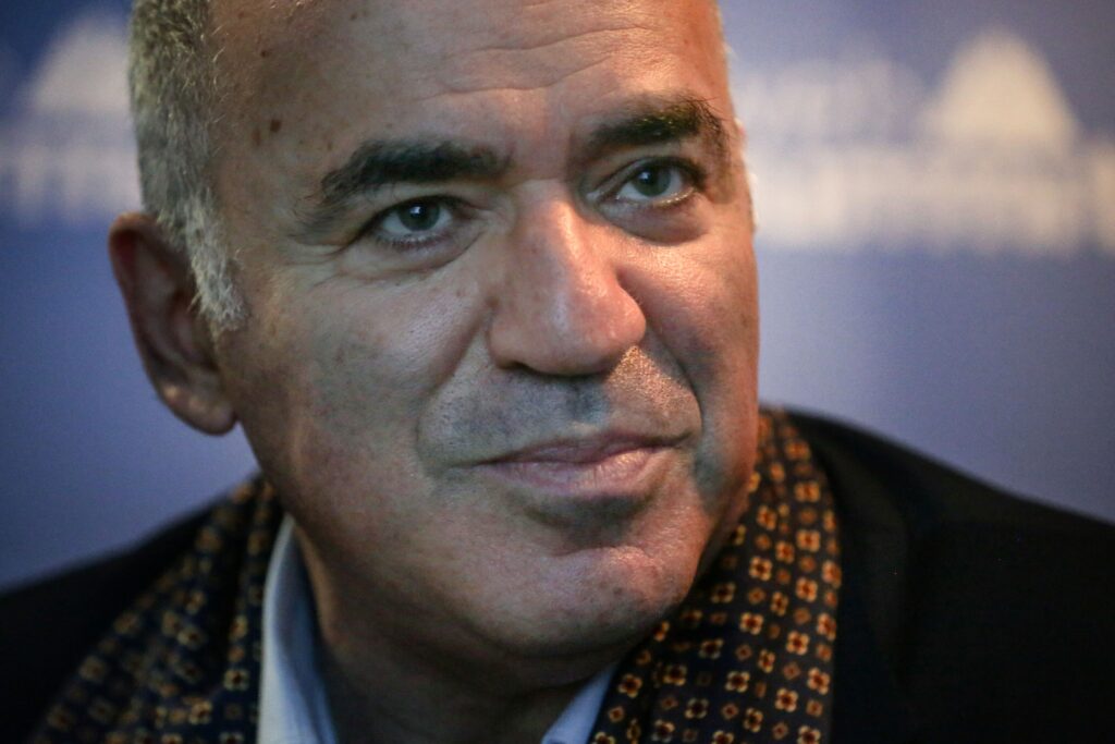 GM Garry Kasparov hammers Magnus Carlsen’s cheating accusations
