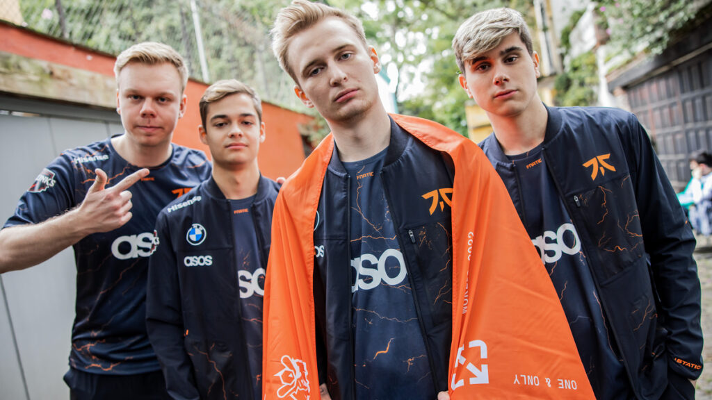 Scrims overrated: Fnatic stomp Evil Geniuses at Worlds 2022