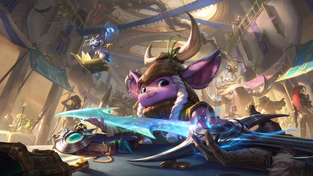 How to browse the in-game item shop in League of Legends