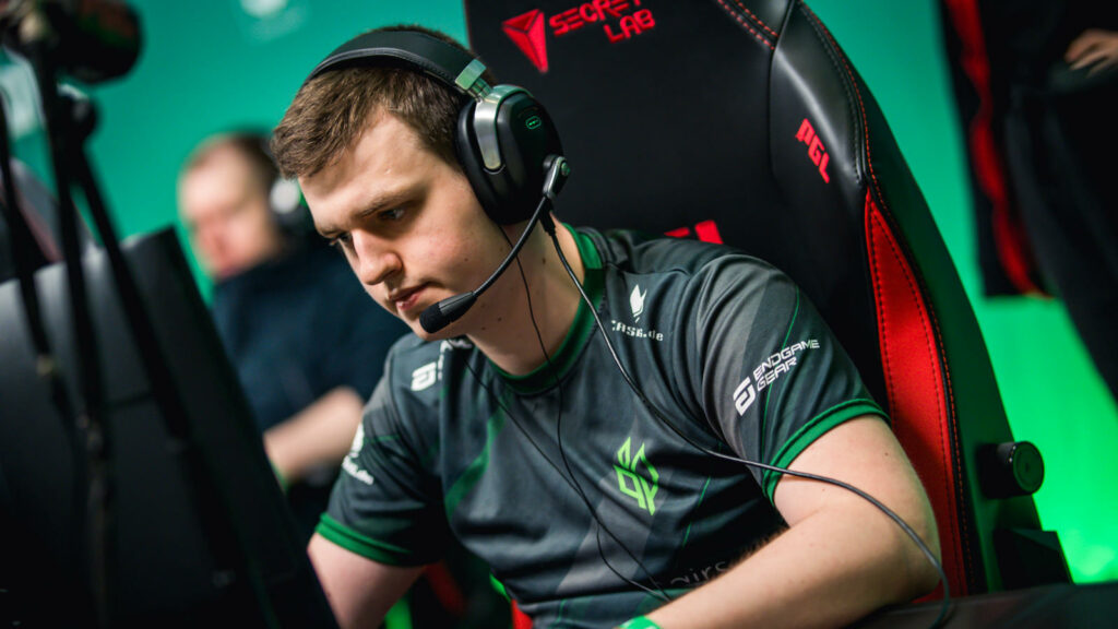 Astralis inquire after Staehr, offer Farlig in trade
