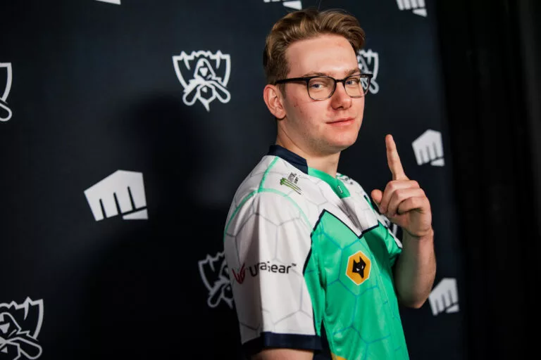 Evil Geniuses' jungler, Inspired, rises above Worlds 2022 play-ins' Day 2 challengers, and is set for a potential Top 2 finish in Group A.