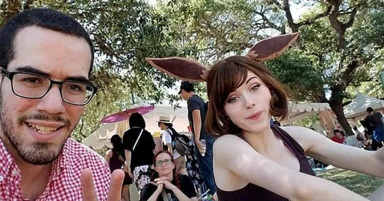Amouranth announces break