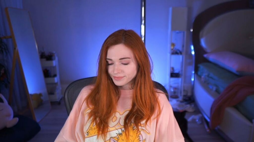 Amouranth announces indefinite break from Twitch streaming