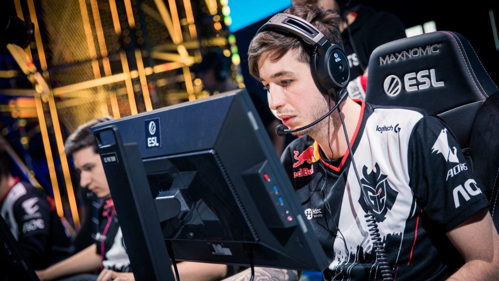 HUGE CSGO update – Dust 2 OUT, Anubis IN