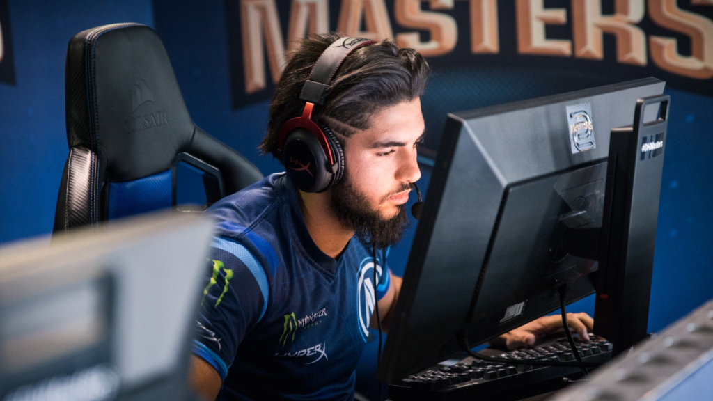Karmine Corps set to make big moves in VALORANT and sign ex-CS trio