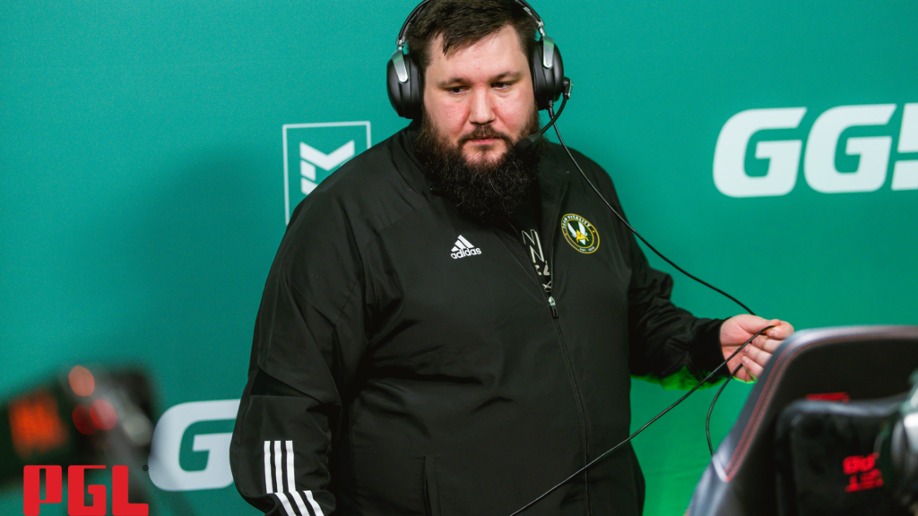 Don’t cheer: Coach warned for minimal cheering
