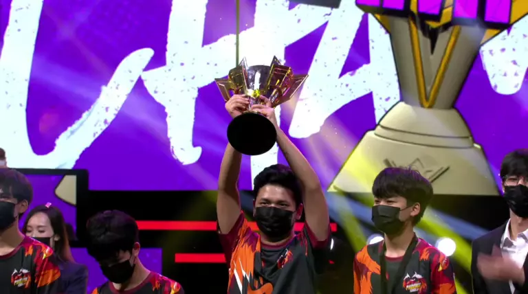 Attack All Around with FFWS 2021 trophy