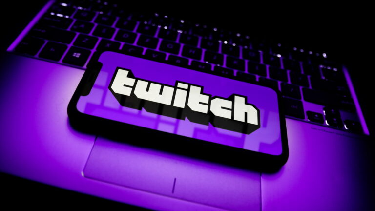 twitch on phone subscription