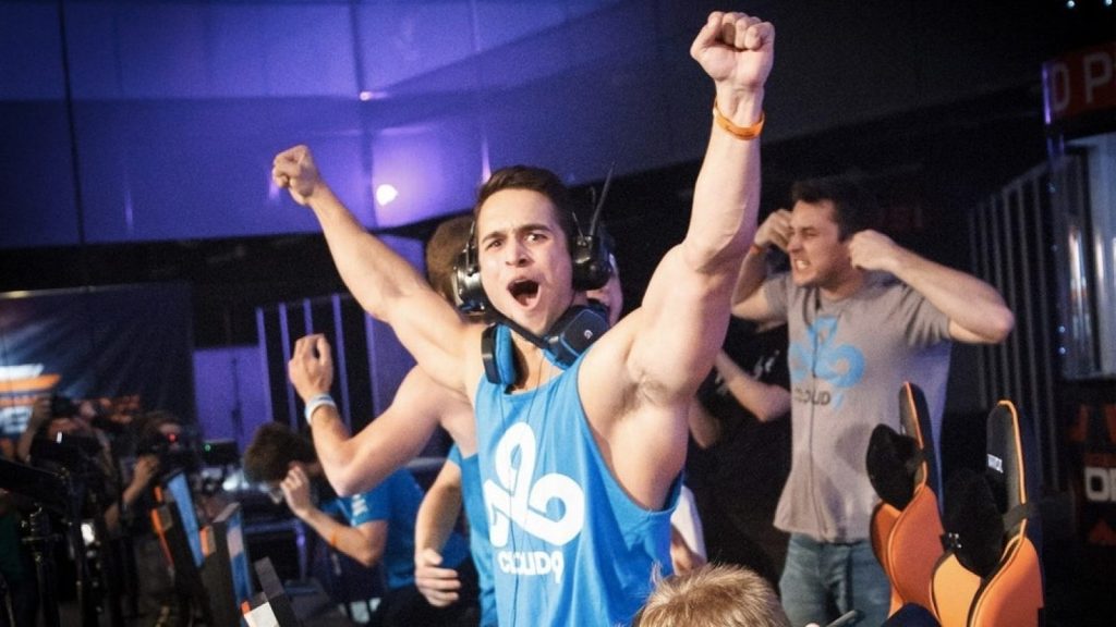 CS2 rubberbanding: players and pros rage over issues