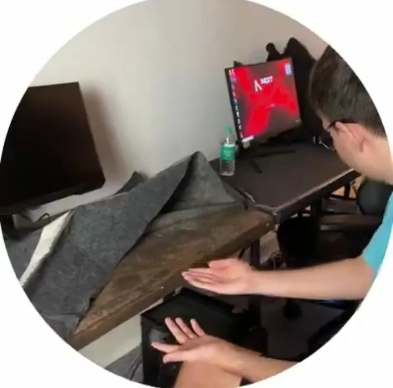 Skyesports Championship CS2 Aurora practice room nail desk