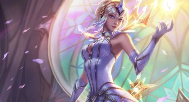 Elementalist Lux Ultimate skin League of Legends
