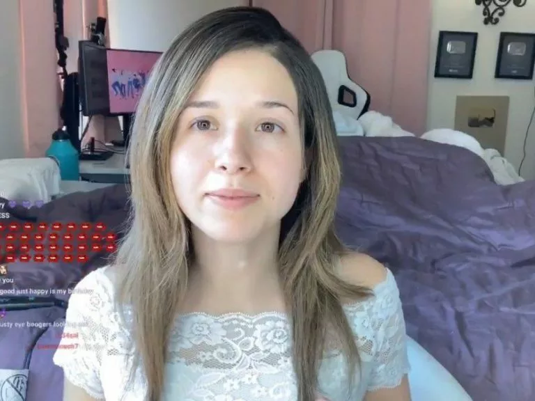 Pokimane's face without makeup