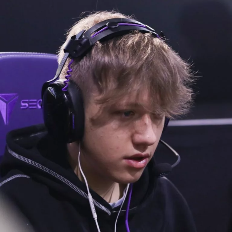 rezonfn Twitch ban