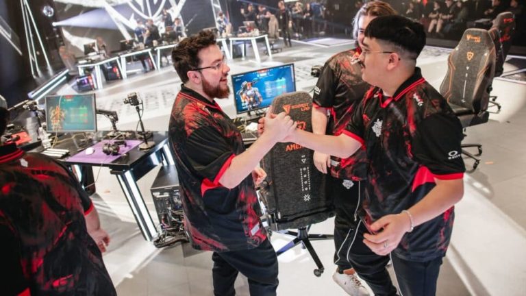 G2 Esports vs Sentinels