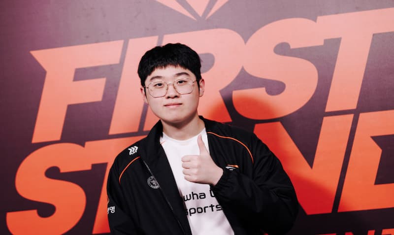 HLE player Zeus
