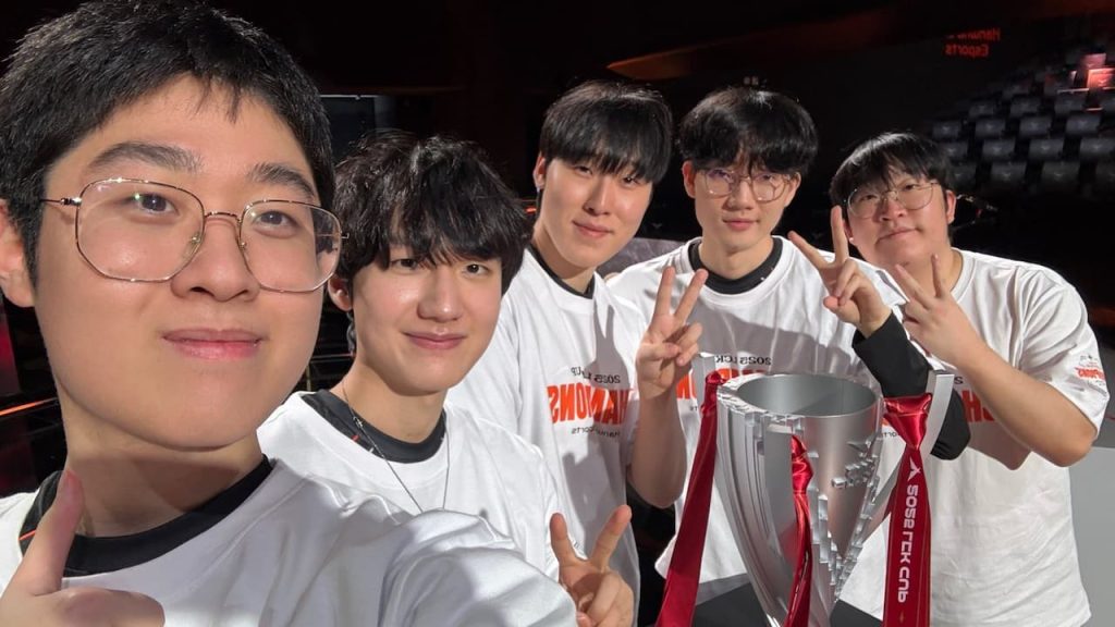 Hanwha Life Esports team