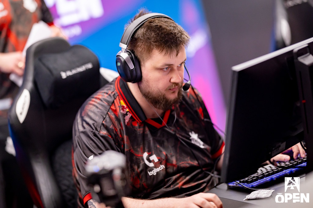 Here’s why G2 wants to bench Snax from CS2 roster