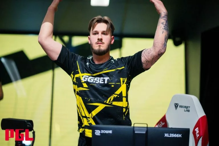 jL benched from NAVI CS2 roster