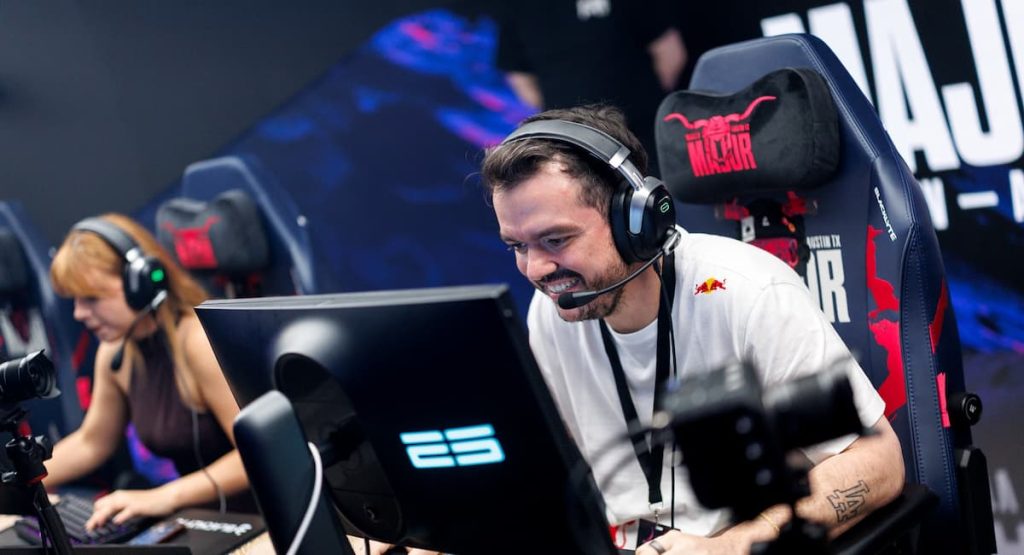 Gaules, one the best CS2 streamers in the world.