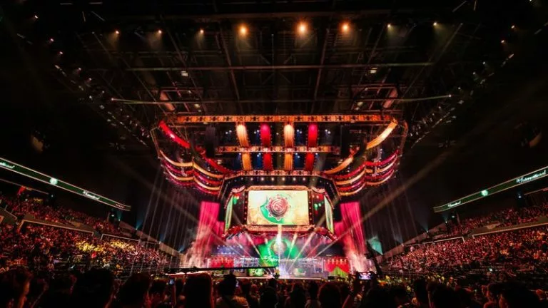 becoming an esports jounalist