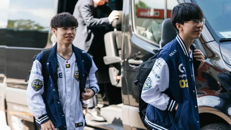 league of legends team called CFO