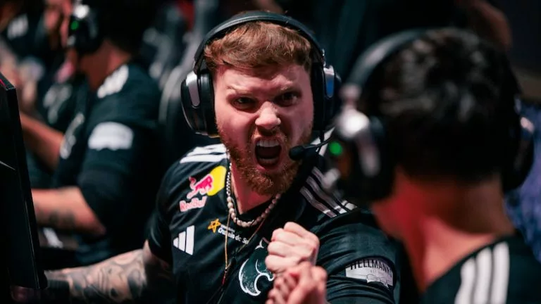 HerdsZ, one of the best esports players in Brazil, representing FURIA at RE:L0:AD 2025.