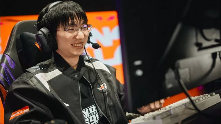 lpl qualified team