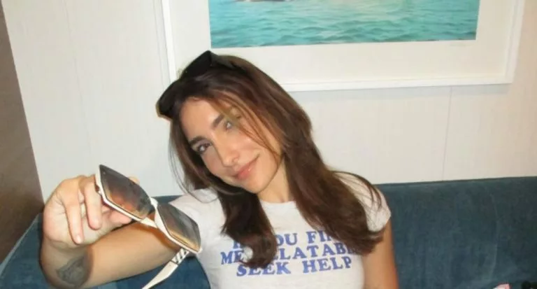 Warzone streamer Nadia