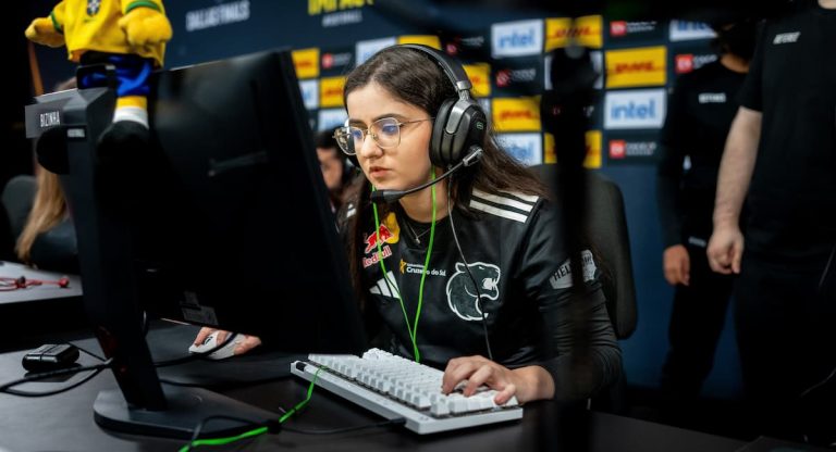 bizinha helped FURIA win ESL Impact Season 7 finals.