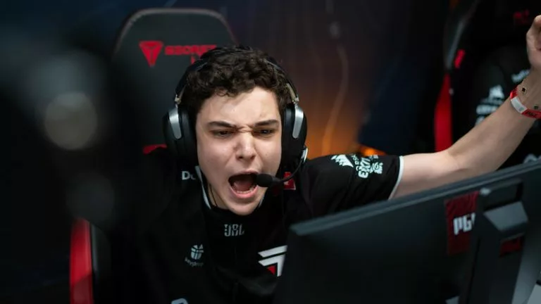 Snow playing for paiN at PGL Masters Bucharest 2025.