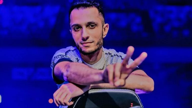 one of the best valorant streamers, fns