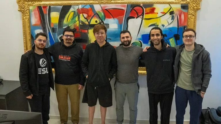 Ghost, Miracle- and the rest of Team Nigma