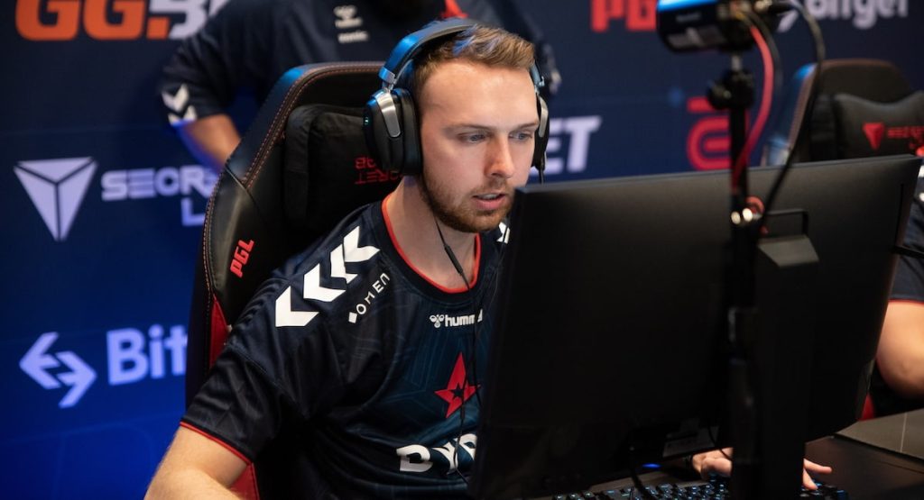gla1ve is on the verge of joining 100 Thieves as the CS2 head coach.