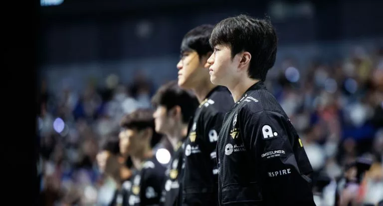 t1 at lol worlds grand final