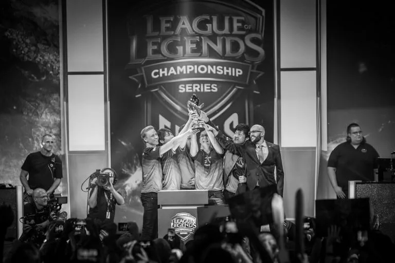 Best League of Legends team of all time: 2015 FNC