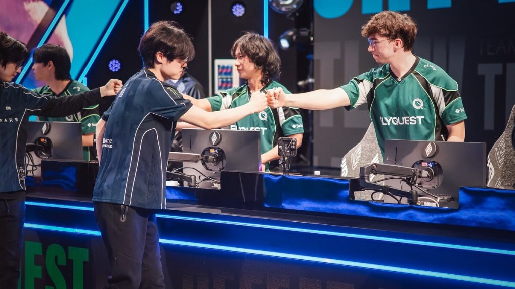 TL vs FLY in the Esports World Cup Online NA Qualifier