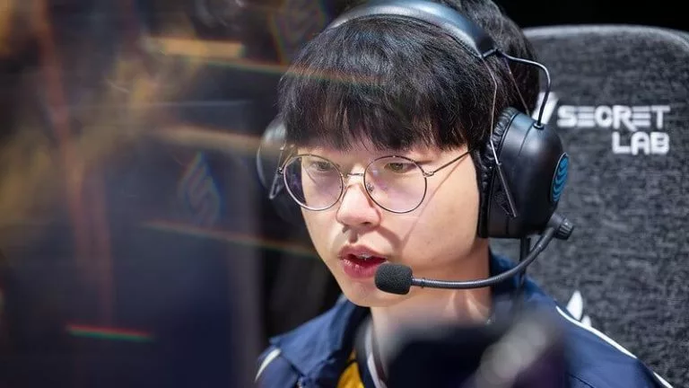 Castle leaves DSG, joins LYON in the LCS