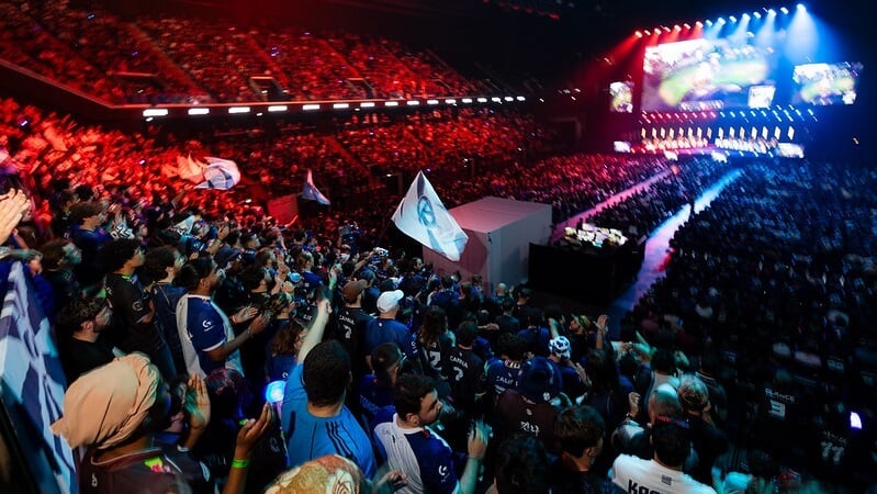 KC beats G2 in the LEC Summer Split: Crowd