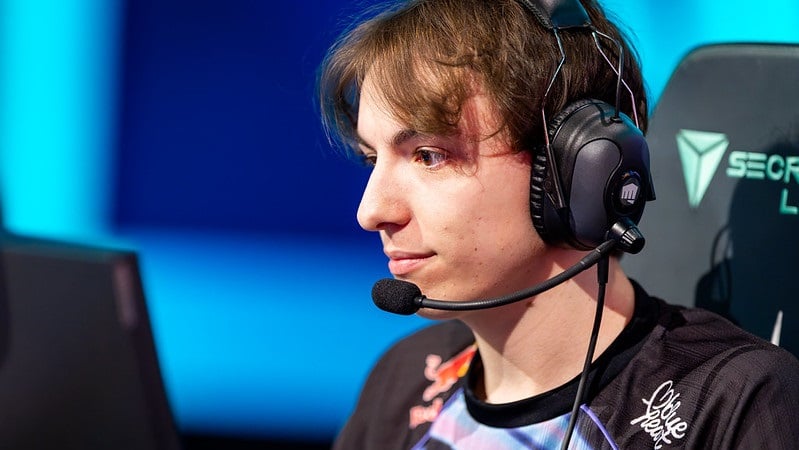 KC finishes the LEC Summer Split undefeated: Caliste