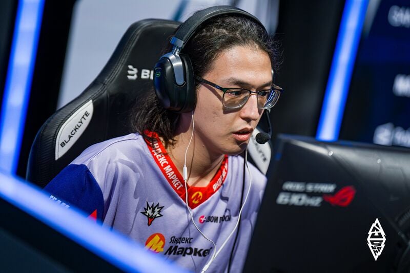 a photo of Watson, a Dota 2 player