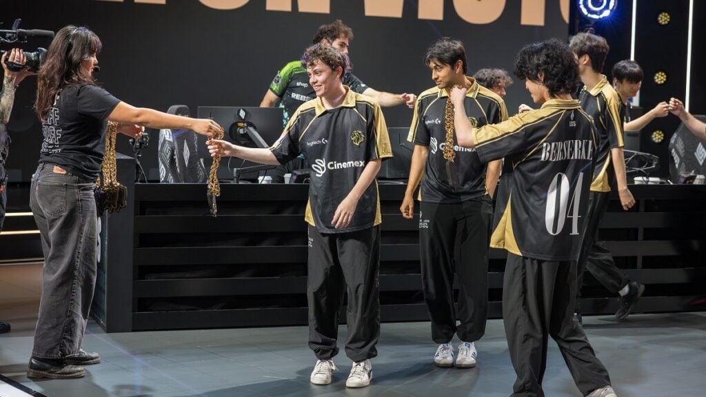 LYON beats Shopify in the LCS Summer playoffs: LYON