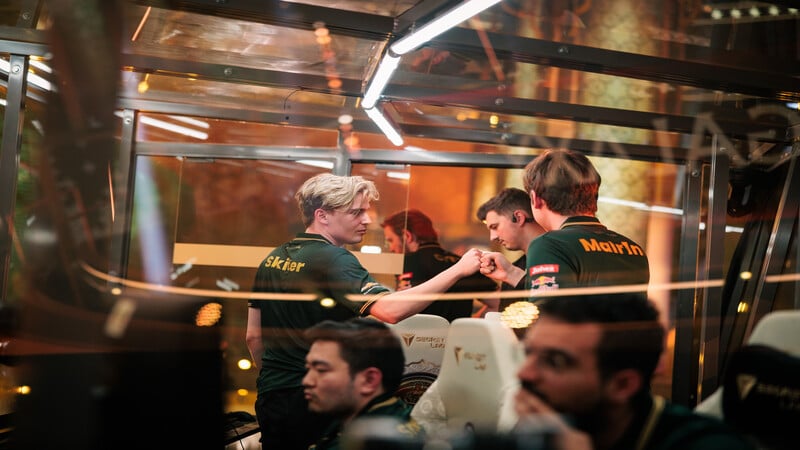 A photo of Team Falcons playing at TI15