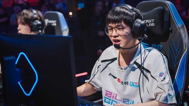 LoL Worlds Hanwha Life Esports vs Bilibili Gaming prediction: BLG