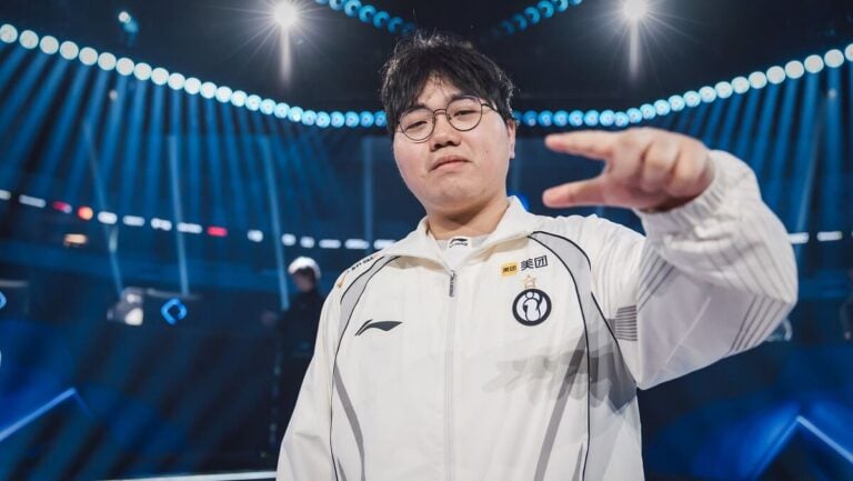 LoL Worlds 2026 Invictus Gaming vs LYON prediction: IG